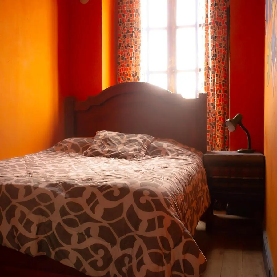 בית הארחה לטקונגה Hostal Cafe Tiana אקוודור